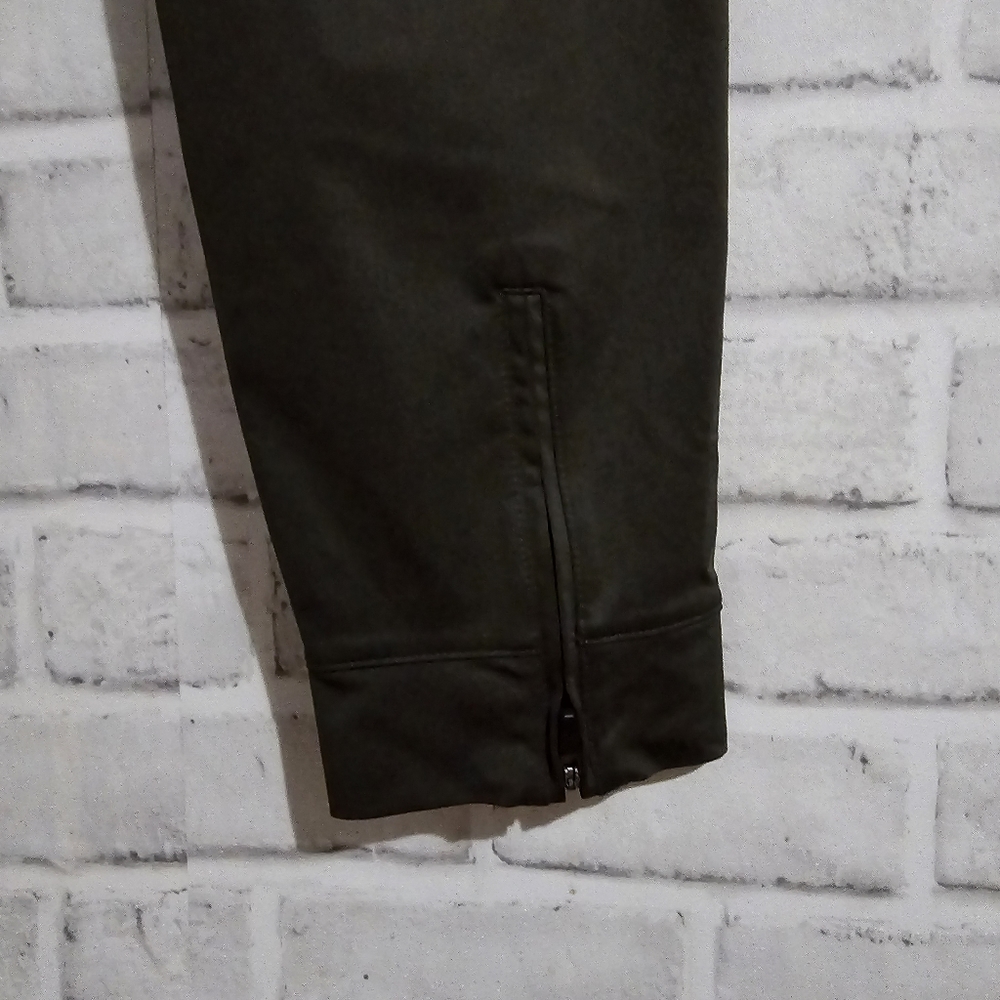 Rhone Commuter Slim Fit Jogger Olive Green size 31 - Picture 9 of 14